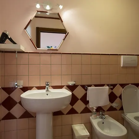 Nocleg ze śniadaniem Mielezenzero 2*